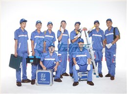 左右手安装团队风采